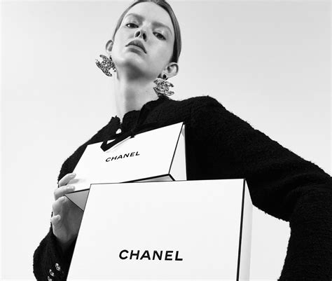 chanel uk contact details|Chanel online customer service.